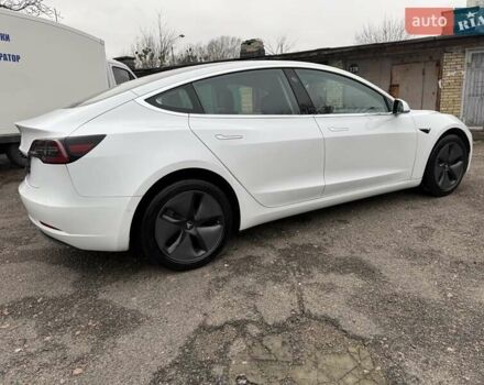 Білий Тесла Модель 3, об'ємом двигуна 0 л та пробігом 93 тис. км за 15800 $, фото 33 на Automoto.ua