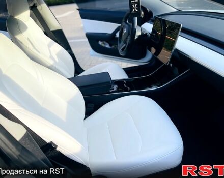Білий Тесла Модель 3, об'ємом двигуна 0 л та пробігом 114 тис. км за 19000 $, фото 8 на Automoto.ua
