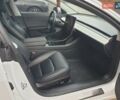 Білий Тесла Модель 3, об'ємом двигуна 0 л та пробігом 99 тис. км за 17900 $, фото 4 на Automoto.ua