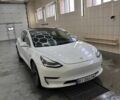 Білий Тесла Модель 3, об'ємом двигуна 0 л та пробігом 154 тис. км за 17500 $, фото 1 на Automoto.ua