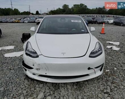 Тесла Модель 3 2018 в Львове на Automoto.ua Белый Тесла Модель 3, объемом двигателя 0 л и пробегом 51 тыс. км за 3000 $, фото 4 на Automoto.ua