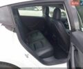 Білий Тесла Модель 3, об'ємом двигуна 0 л та пробігом 66 тис. км за 5800 $, фото 9 на Automoto.ua