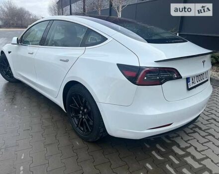 Белый Тесла Модель 3, объемом двигателя 0 л и пробегом 92 тыс. км за 22999 $, фото 2 на Automoto.ua