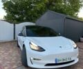 Білий Тесла Модель 3, об'ємом двигуна 0 л та пробігом 104 тис. км за 18450 $, фото 1 на Automoto.ua