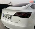 Белый Тесла Модель 3, объемом двигателя 0 л и пробегом 132 тыс. км за 20100 $, фото 34 на Automoto.ua