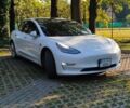 Белый Тесла Модель 3, объемом двигателя 0 л и пробегом 220 тыс. км за 16000 $, фото 2 на Automoto.ua