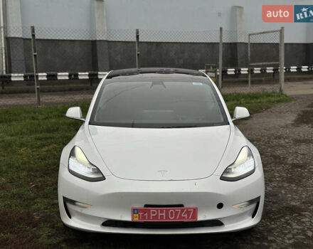 Белый Тесла Модель 3, объемом двигателя 0 л и пробегом 202 тыс. км за 13900 $, фото 13 на Automoto.ua