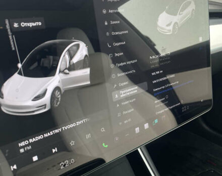 Белый Тесла Модель 3, объемом двигателя 0 л и пробегом 105 тыс. км за 19999 $, фото 17 на Automoto.ua