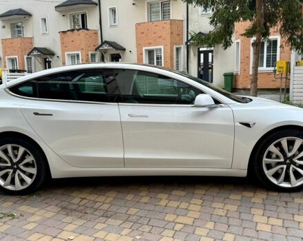 Белый Тесла Модель 3, объемом двигателя 0 л и пробегом 90 тыс. км за 15950 $, фото 16 на Automoto.ua
