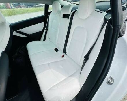 Белый Тесла Модель 3, объемом двигателя 0 л и пробегом 76 тыс. км за 12400 $, фото 10 на Automoto.ua