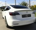 Білий Тесла Модель 3, об'ємом двигуна 0 л та пробігом 104 тис. км за 17500 $, фото 2 на Automoto.ua