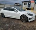 Білий Тесла Модель 3, об'ємом двигуна 0 л та пробігом 32 тис. км за 3000 $, фото 3 на Automoto.ua