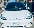 Белый Тесла Модель 3, объемом двигателя 0 л и пробегом 108 тыс. км за 15000 $, фото 2 на Automoto.ua