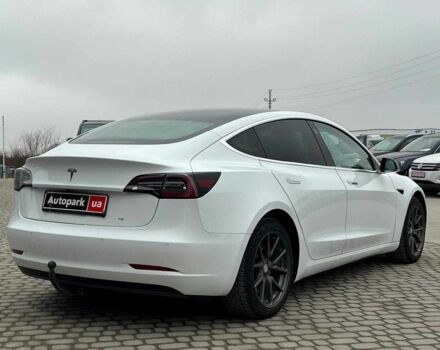 Білий Тесла Модель 3, об'ємом двигуна 0 л та пробігом 203 тис. км за 13790 $, фото 4 на Automoto.ua