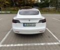 Белый Тесла Модель 3, объемом двигателя 0 л и пробегом 85 тыс. км за 14500 $, фото 1 на Automoto.ua