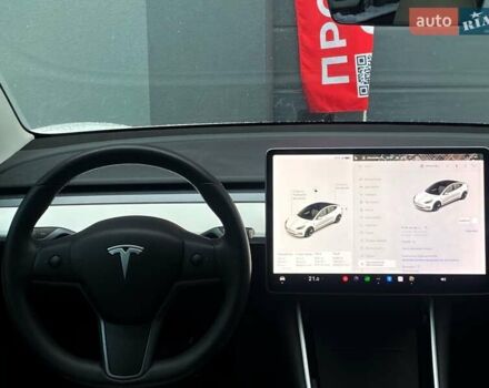Белый Тесла Модель 3, объемом двигателя 0 л и пробегом 110 тыс. км за 19499 $, фото 9 на Automoto.ua