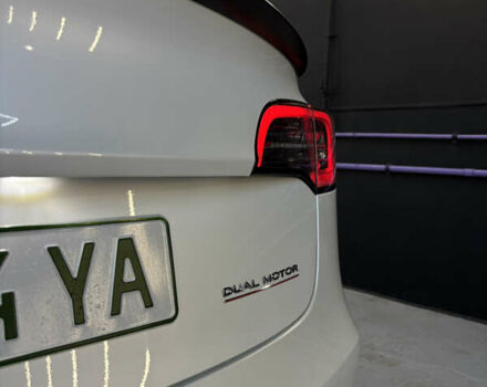 Белый Тесла Модель 3, объемом двигателя 0 л и пробегом 121 тыс. км за 19400 $, фото 16 на Automoto.ua