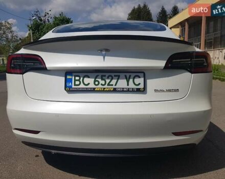 Белый Тесла Модель 3, объемом двигателя 0 л и пробегом 168 тыс. км за 17700 $, фото 5 на Automoto.ua