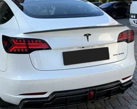Белый Тесла Модель 3, объемом двигателя 0 л и пробегом 65 тыс. км за 17000 $, фото 6 на Automoto.ua