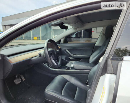 Белый Тесла Модель 3, объемом двигателя 0 л и пробегом 135 тыс. км за 17200 $, фото 14 на Automoto.ua