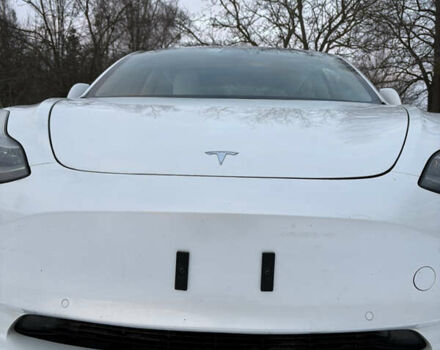 Білий Тесла Модель 3, об'ємом двигуна 0 л та пробігом 96 тис. км за 19000 $, фото 1 на Automoto.ua