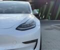 Белый Тесла Модель 3, объемом двигателя 0 л и пробегом 115 тыс. км за 20000 $, фото 2 на Automoto.ua