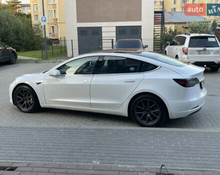 Белый Тесла Модель 3, объемом двигателя 0 л и пробегом 257 тыс. км за 16800 $, фото 9 на Automoto.ua