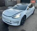 Белый Тесла Модель 3, объемом двигателя 0 л и пробегом 160 тыс. км за 11500 $, фото 1 на Automoto.ua