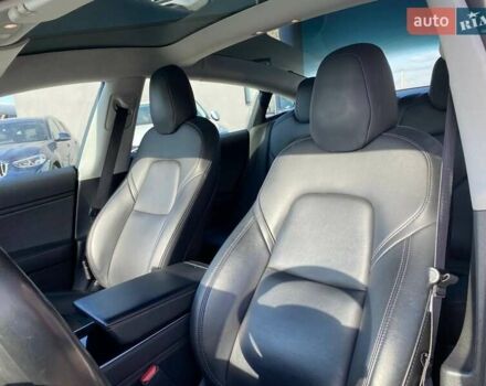 Белый Тесла Модель 3, объемом двигателя 0 л и пробегом 177 тыс. км за 17500 $, фото 13 на Automoto.ua