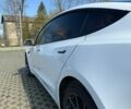 Белый Тесла Модель 3, объемом двигателя 0 л и пробегом 100 тыс. км за 13900 $, фото 25 на Automoto.ua