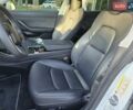 Білий Тесла Модель 3, об'ємом двигуна 0 л та пробігом 123 тис. км за 18500 $, фото 5 на Automoto.ua