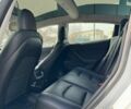 Білий Тесла Модель 3, об'ємом двигуна 0 л та пробігом 123 тис. км за 18500 $, фото 4 на Automoto.ua