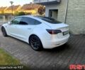 Білий Тесла Модель 3, об'ємом двигуна 0.32 л та пробігом 72 тис. км за 18900 $, фото 6 на Automoto.ua