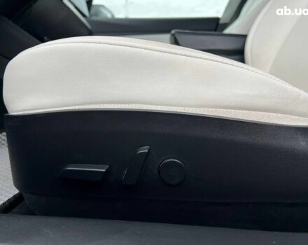 Білий Тесла Модель 3, об'ємом двигуна 0 л та пробігом 203 тис. км за 12000 $, фото 18 на Automoto.ua