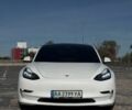 Белый Тесла Модель 3, объемом двигателя 0 л и пробегом 33 тыс. км за 18500 $, фото 21 на Automoto.ua