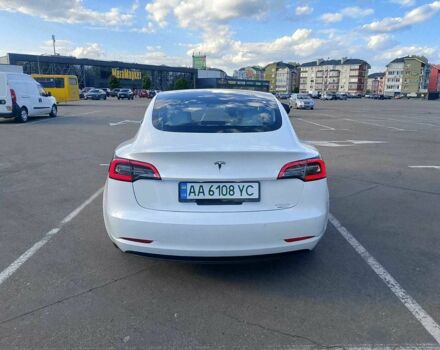 Білий Тесла Модель 3, об'ємом двигуна 0 л та пробігом 122 тис. км за 16500 $, фото 1 на Automoto.ua