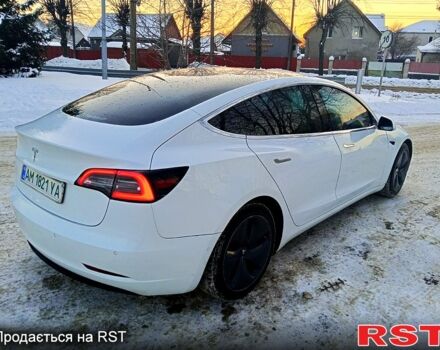 Белый Тесла Модель 3, объемом двигателя 0.2 л и пробегом 163 тыс. км за 13999 $, фото 4 на Automoto.ua