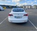 Білий Тесла Модель 3, об'ємом двигуна 0 л та пробігом 122 тис. км за 16500 $, фото 1 на Automoto.ua
