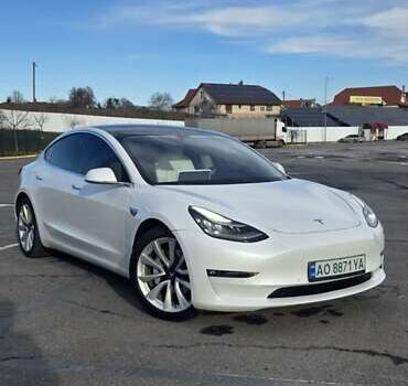 Білий Тесла Модель 3, об'ємом двигуна 0 л та пробігом 140 тис. км за 17400 $, фото 2 на Automoto.ua