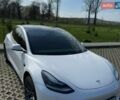 Белый Тесла Модель 3, объемом двигателя 0 л и пробегом 100 тыс. км за 13900 $, фото 5 на Automoto.ua