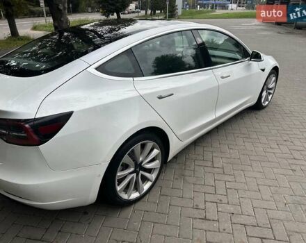 Білий Тесла Модель 3, об'ємом двигуна 0 л та пробігом 79 тис. км за 16500 $, фото 7 на Automoto.ua