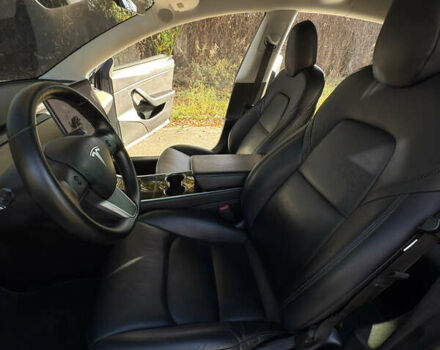 Белый Тесла Модель 3, объемом двигателя 0 л и пробегом 114 тыс. км за 16000 $, фото 8 на Automoto.ua