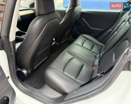 Белый Тесла Модель 3, объемом двигателя 0 л и пробегом 100 тыс. км за 22500 $, фото 33 на Automoto.ua