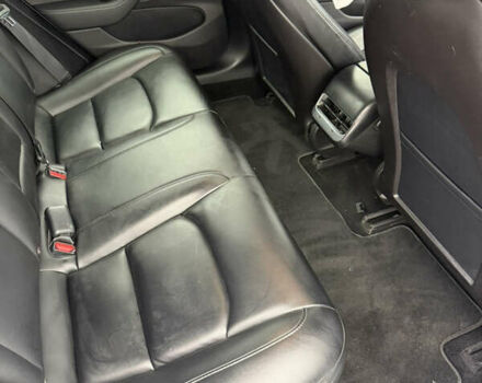 Белый Тесла Модель 3, объемом двигателя 0 л и пробегом 263 тыс. км за 14200 $, фото 12 на Automoto.ua