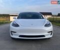 Белый Тесла Модель 3, объемом двигателя 0 л и пробегом 120 тыс. км за 15000 $, фото 1 на Automoto.ua