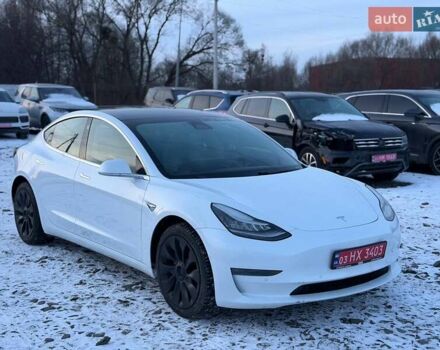 Белый Тесла Модель 3, объемом двигателя 0 л и пробегом 159 тыс. км за 15500 $, фото 1 на Automoto.ua