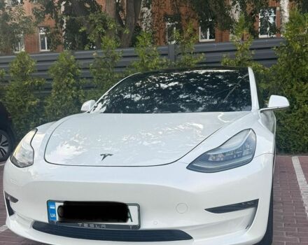 Белый Тесла Модель 3, объемом двигателя 0 л и пробегом 95 тыс. км за 15500 $, фото 4 на Automoto.ua