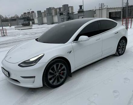 Білий Тесла Модель 3, об'ємом двигуна 0 л та пробігом 62 тис. км за 35000 $, фото 16 на Automoto.ua