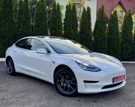 Белый Тесла Модель 3, объемом двигателя 0 л и пробегом 32 тыс. км за 21500 $, фото 10 на Automoto.ua
