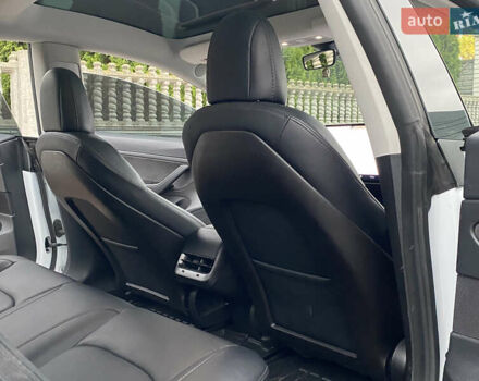 Белый Тесла Модель 3, объемом двигателя 0 л и пробегом 127 тыс. км за 17200 $, фото 25 на Automoto.ua